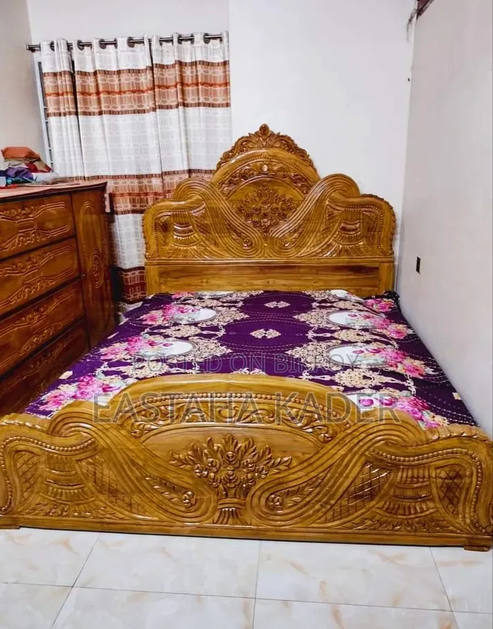 Teak Wood 6/7 Feet Bed