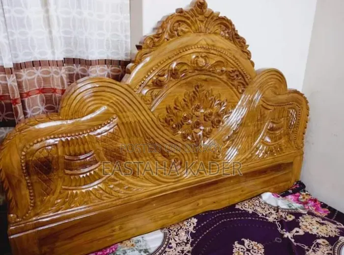 Teak Wood 6/7 Feet Bed