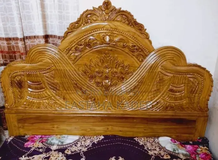 Teak Wood 6/7 Feet Bed