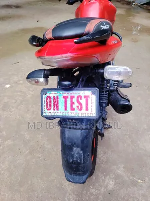 Bajaj Pulsar 150 2018 Red