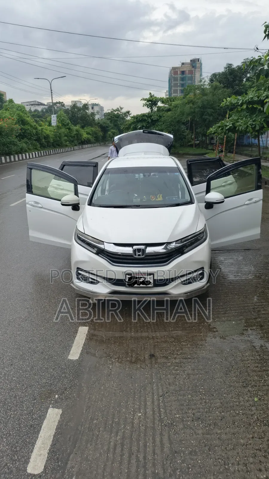 Honda Shuttle 2015 White