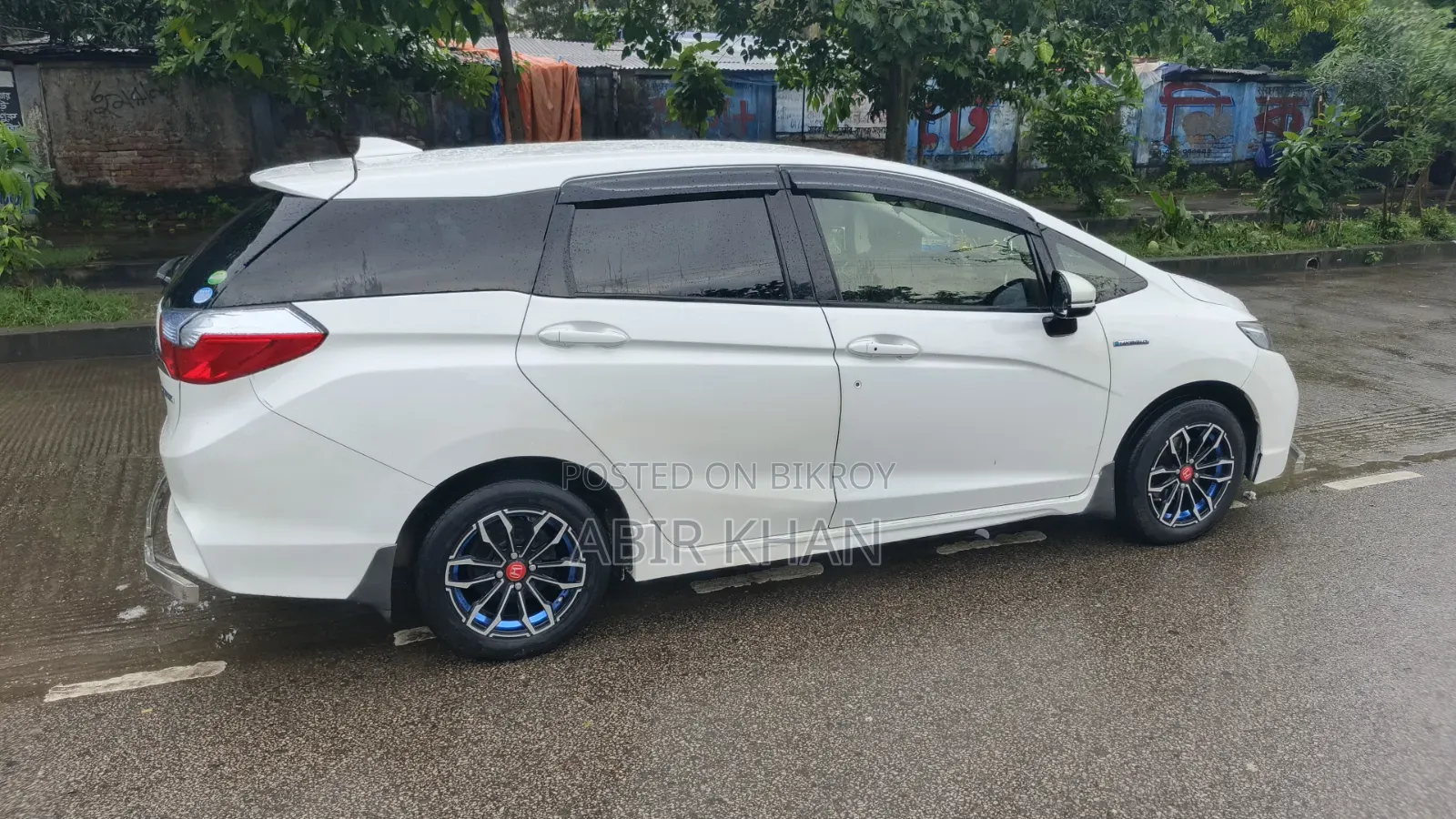 Honda Shuttle 2015 White