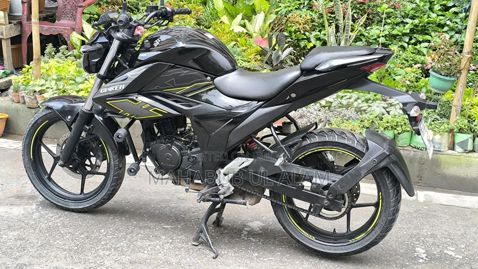 সুজুকি জিক্সার এফআই এবিএস ২০২৩ কালো