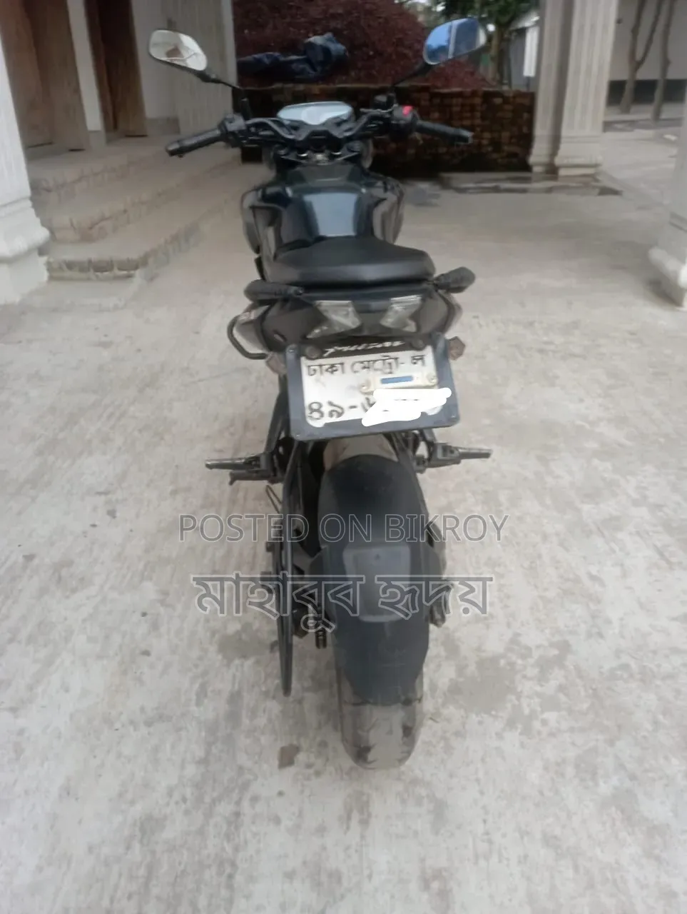 বাজাজ পালসার এনএস ১৬০ ২০২৩ কালো