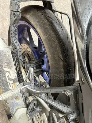 Yamaha R1 2022 Silver