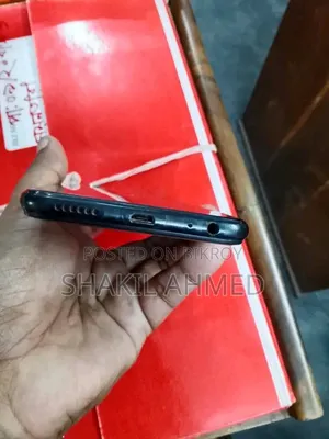 Vivo Y11 32 GB Blue