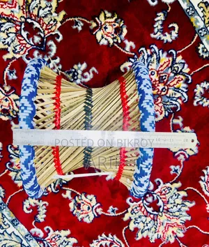 হাতে তৈরি বাঁশের মোড়া