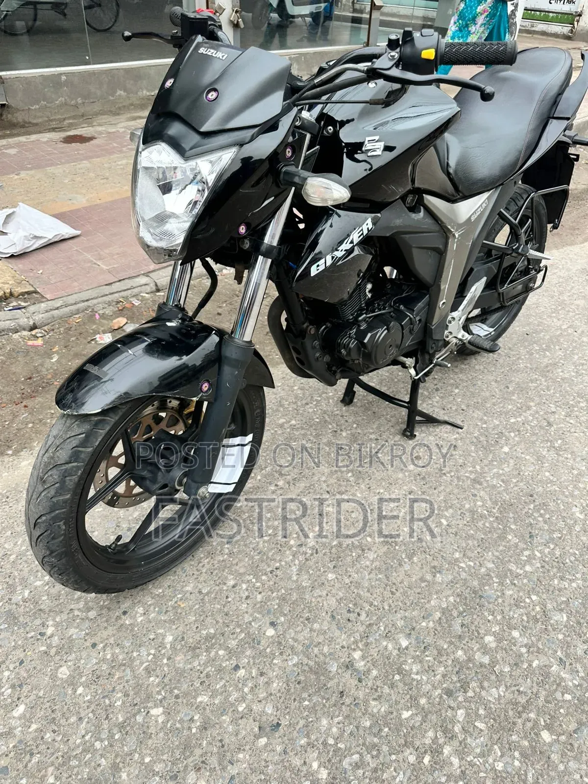 সুজুকি জিক্সার মনোটোন ২০২১ কালো