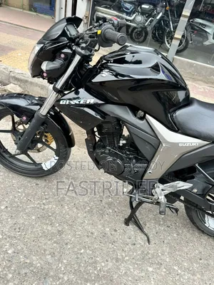 সুজুকি জিক্সার মনোটোন ২০২১ কালো