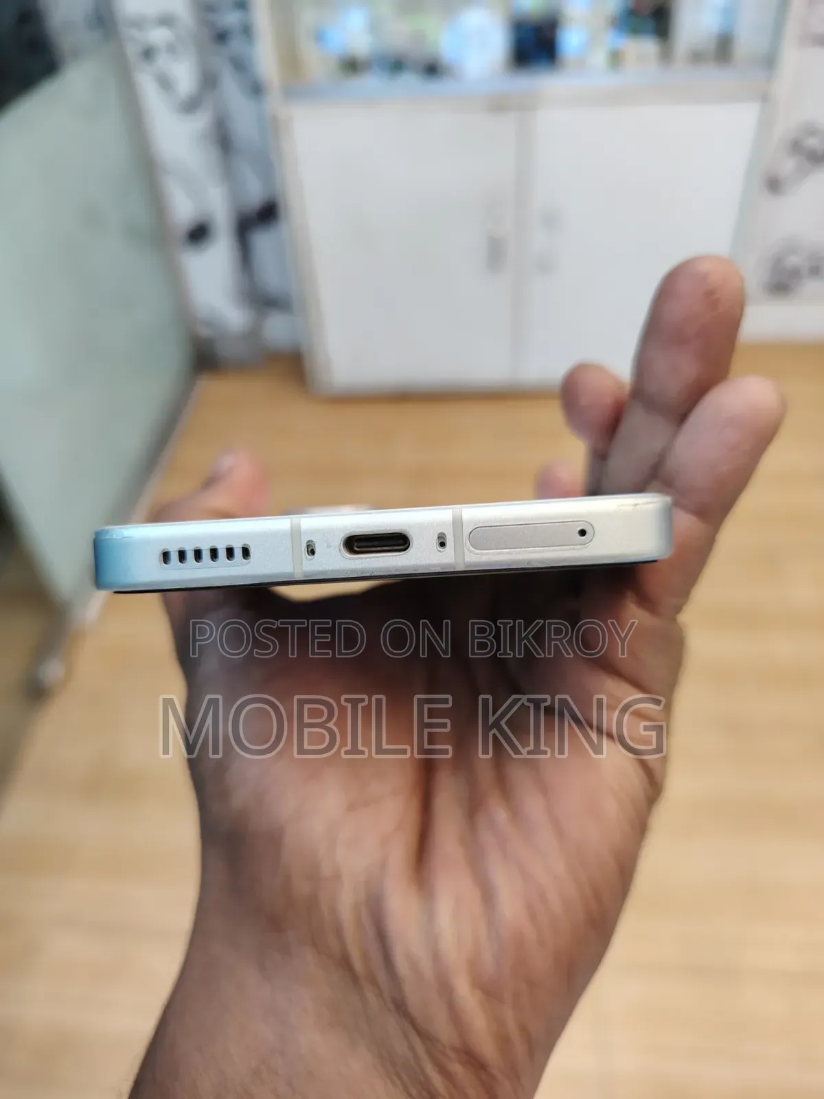 iQOO Neo11 256 GB White