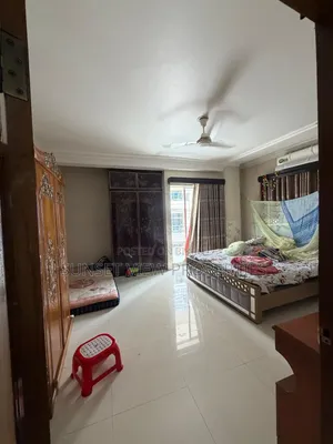 5bdrm Apartment in Badda for Sale