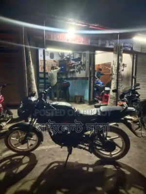 বাজাজ পালসার ১৫০ ২০১২ রেড