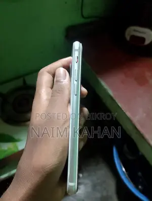 Apple iPhone 8 64 GB White