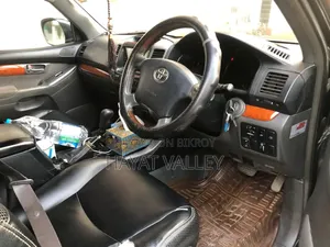 Toyota Land Cruiser Prado 2004 Black