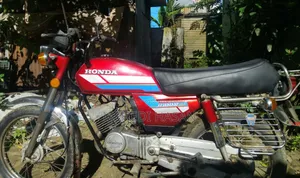 Honda 1996 Red