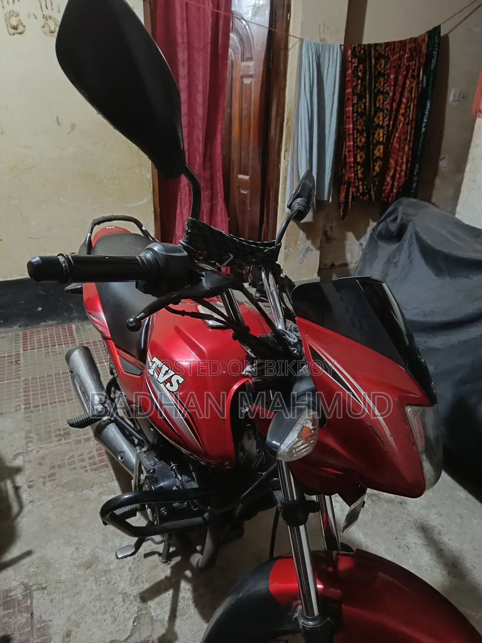 টিভিএস মেট্রো প্লাস ২০১৪ রেড