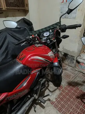 টিভিএস মেট্রো প্লাস ২০১৪ রেড