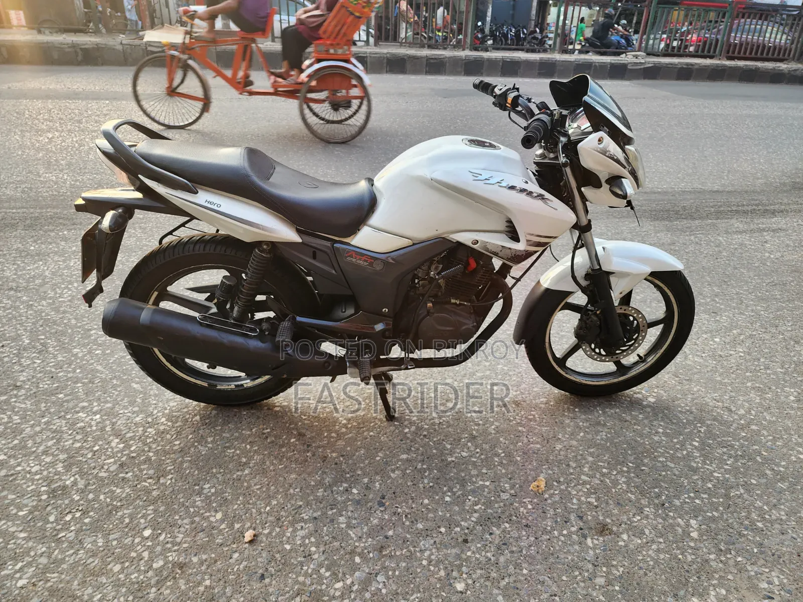 Hero Hunk 2018 White