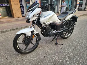 Hero Hunk 2018 White