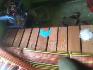 8-7.5 এর এই বড় খাট টি বিক্রি হবে,,