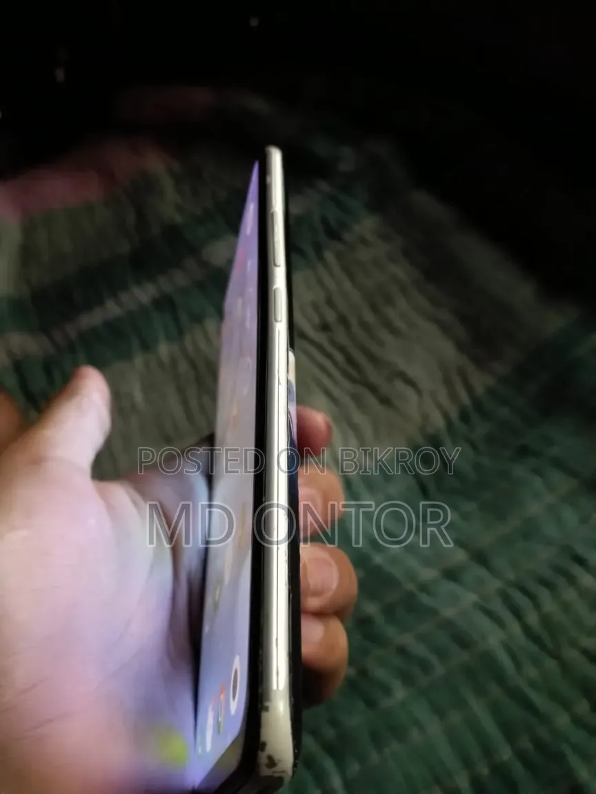 Vivo Y30 128 GB Black