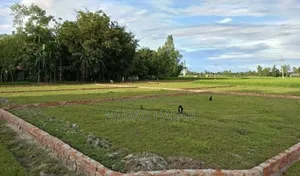 পাঁচ শতক জমি বিক্রি হবে