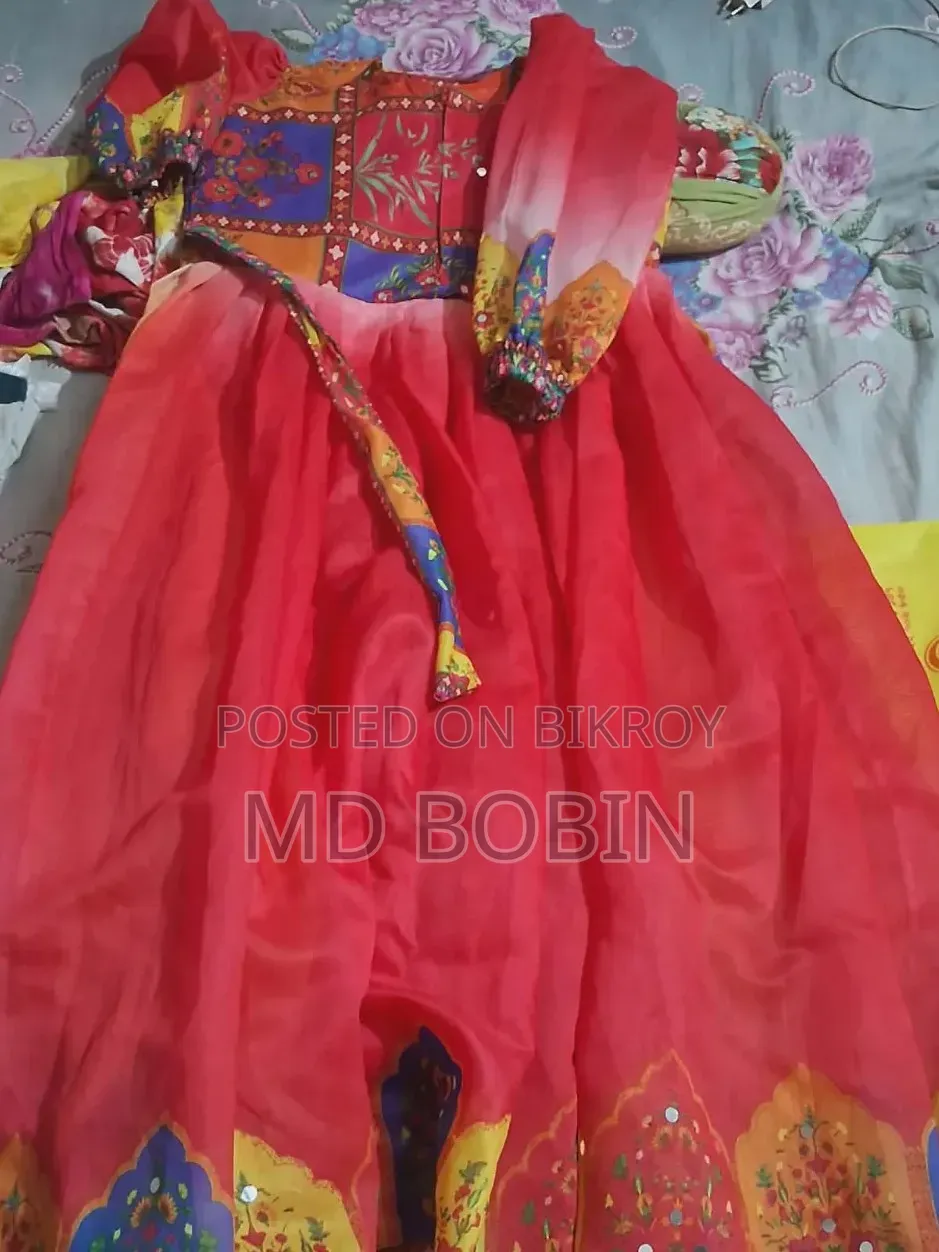 গাউন ড্রেস