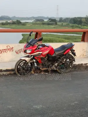 Yamaha 2016 Red