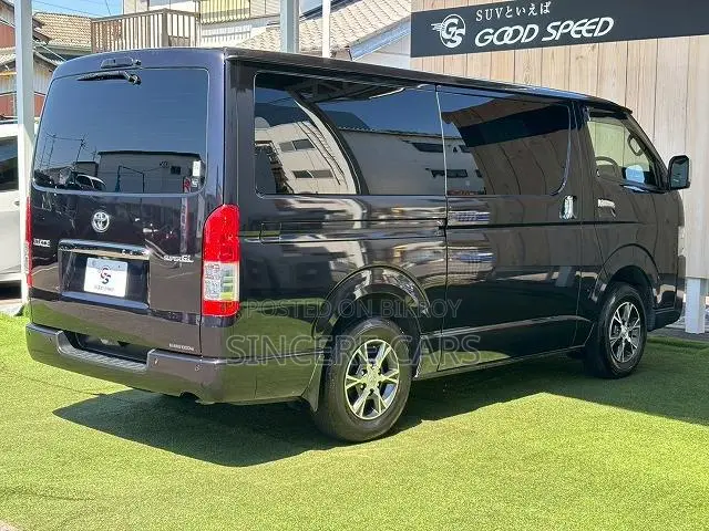 Toyota HiAce 2023 Black