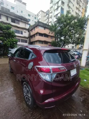 Honda Vezel 1.5 Hybrid Four-Wheel Drive 2018 Red