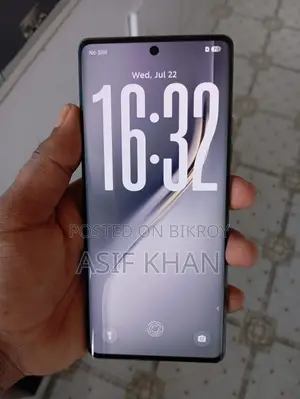 টেকনো ক্যামন ৪০ প্রো ৪জি ২৫৬ জিবি ব্ল্যাক