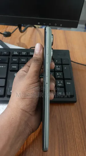 মোটোলোরা এজ ৬০ প্রো ২৫৬ জিবি গ্রে