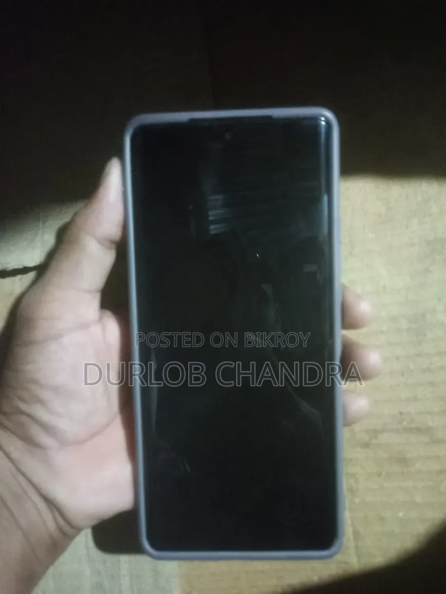 ইনফিনিক্স হট ৫০ প্রো প্লাস ৪জি ২৫৬ জিবি হোয়াইট