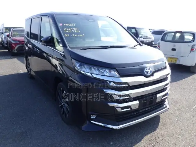 Toyota Noah 2022 Black