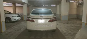 টয়োটা প্রিমিও ২০০৯ পার্ল