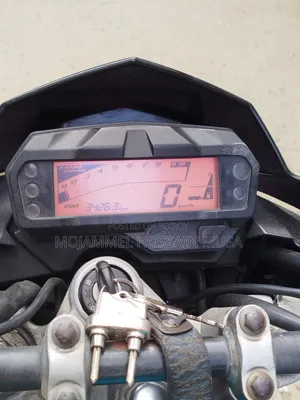 ইয়ামাহা ২০১৬ কালো