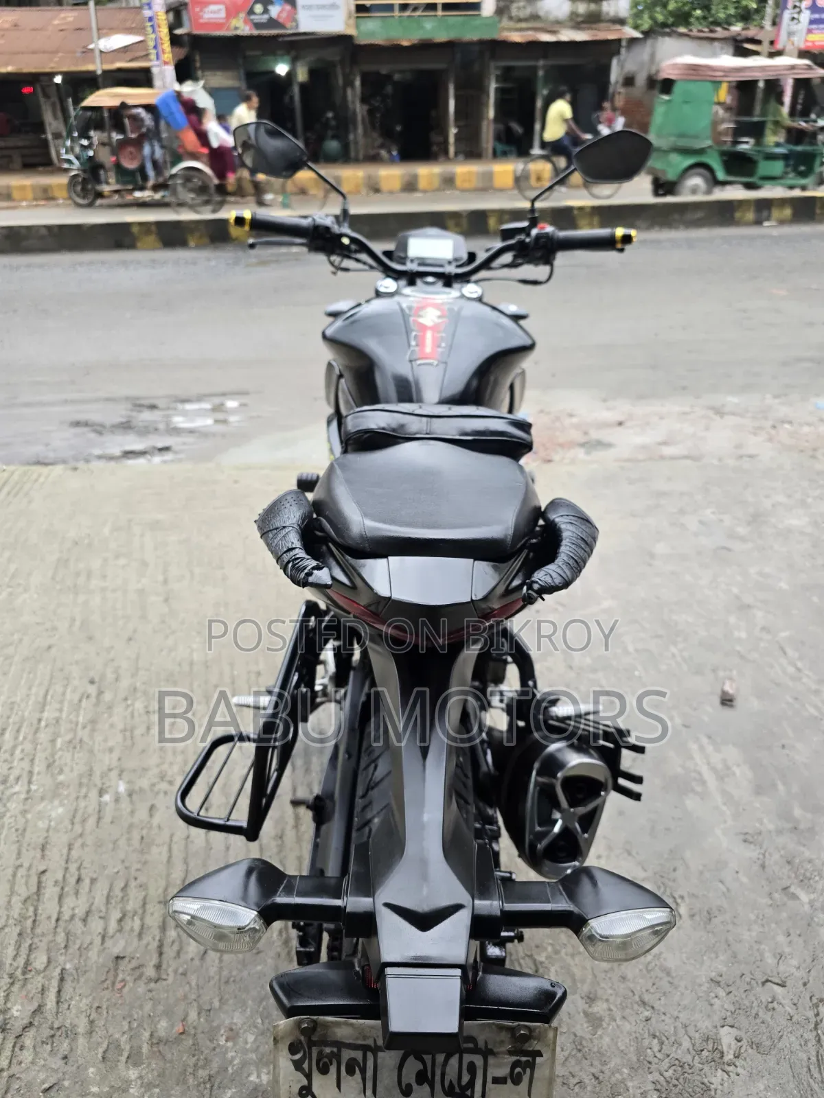 সুজুকি ২০২২ কালো