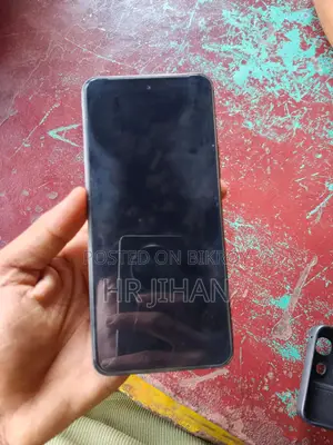iQOO Z10x 128 GB Black