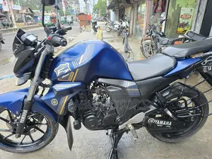 ইয়ামাহা এফজেড ২০১৯ নীল