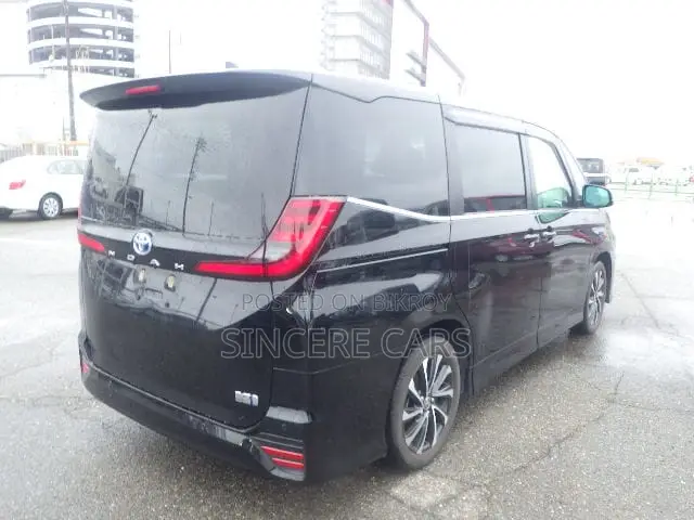 Toyota Noah 2022 Black