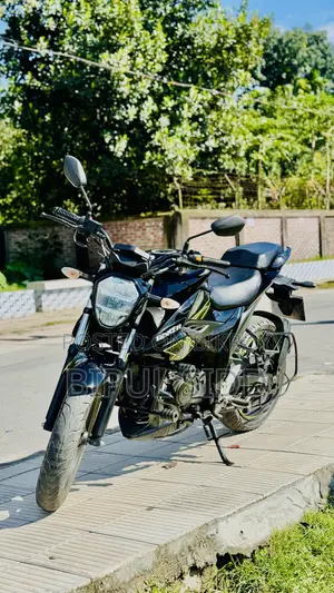 সুজুকি ২০২৪ ব্ল্যাক