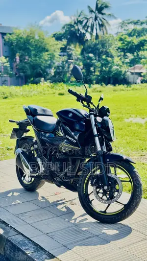 সুজুকি ২০২৪ ব্ল্যাক