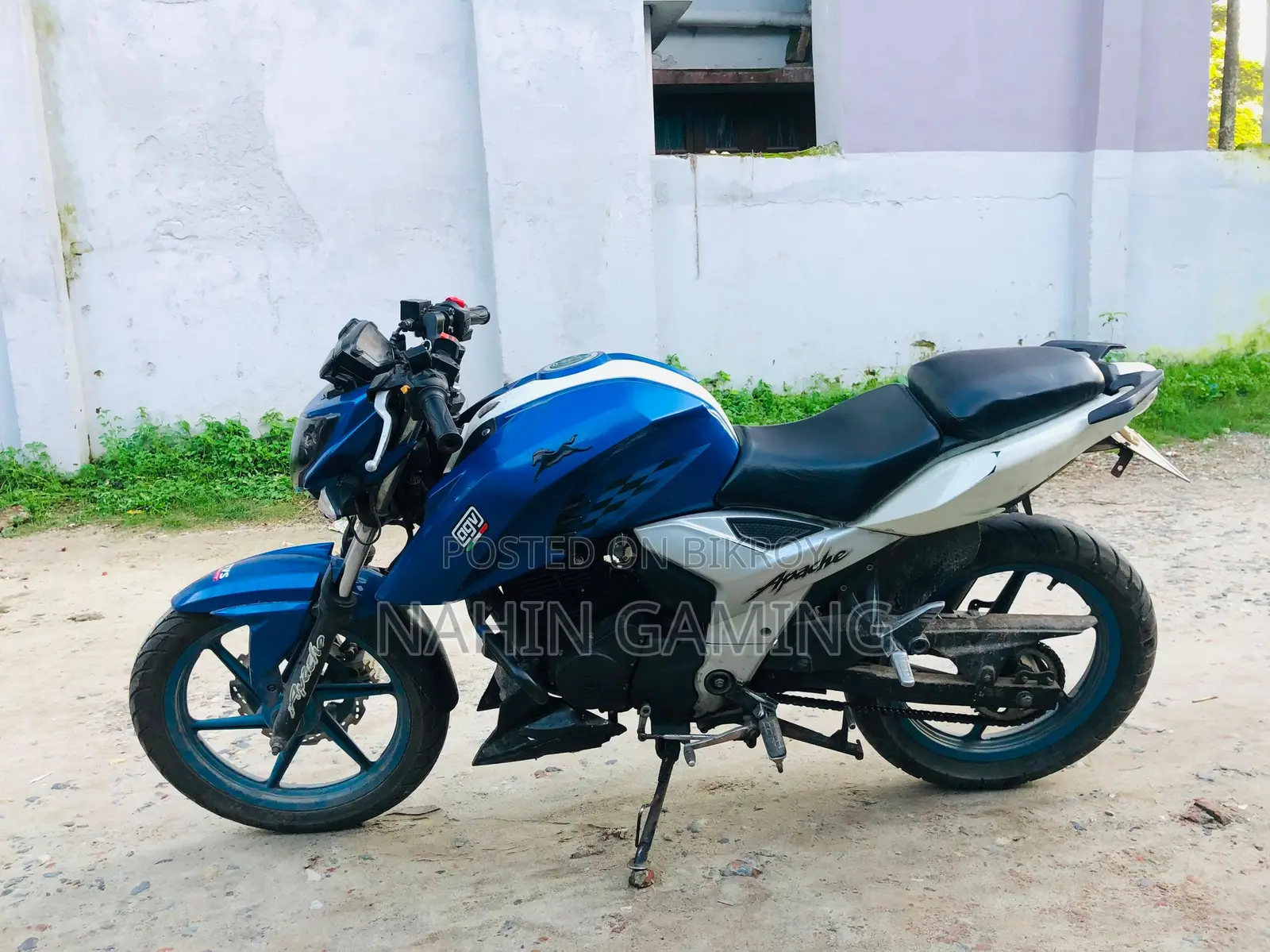 New TVS Apache 160 4V 2019 Blue