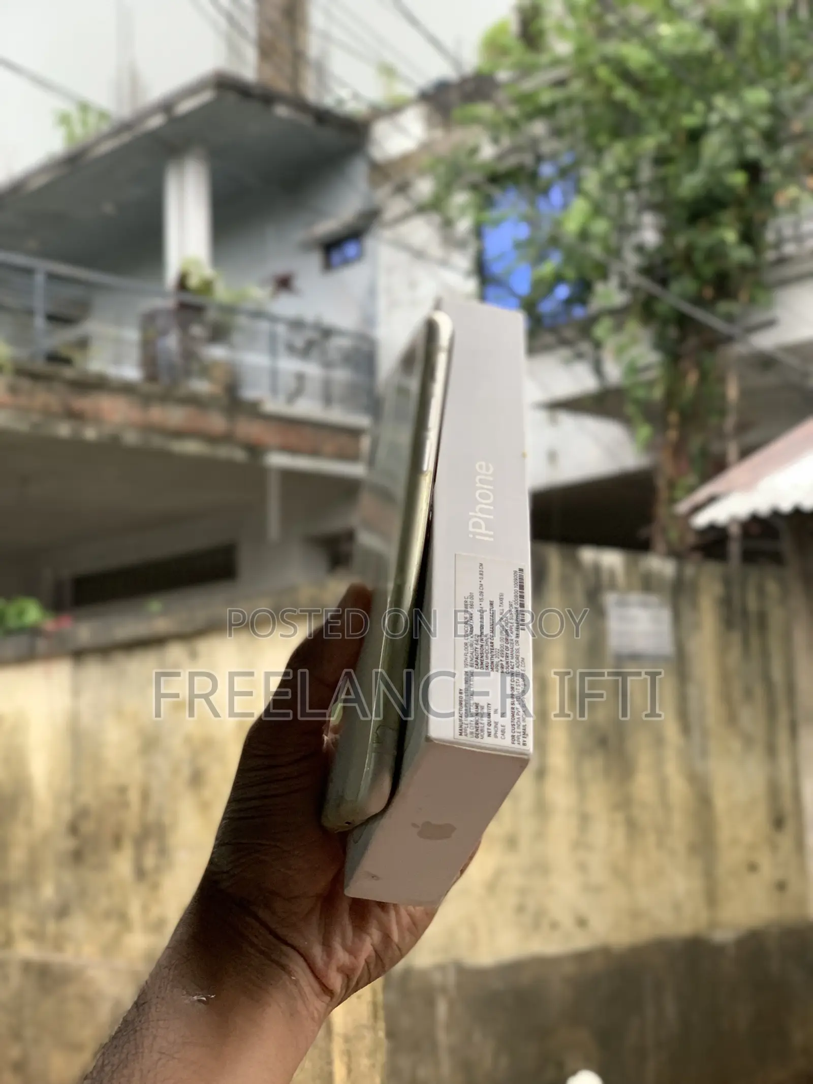 অ্যাপল আইফোন ১১ ৬৪ জিবি সাদা