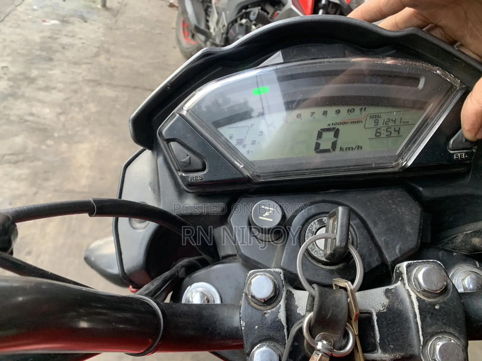 হন্ডা সিবি ২০১৬ রেড
