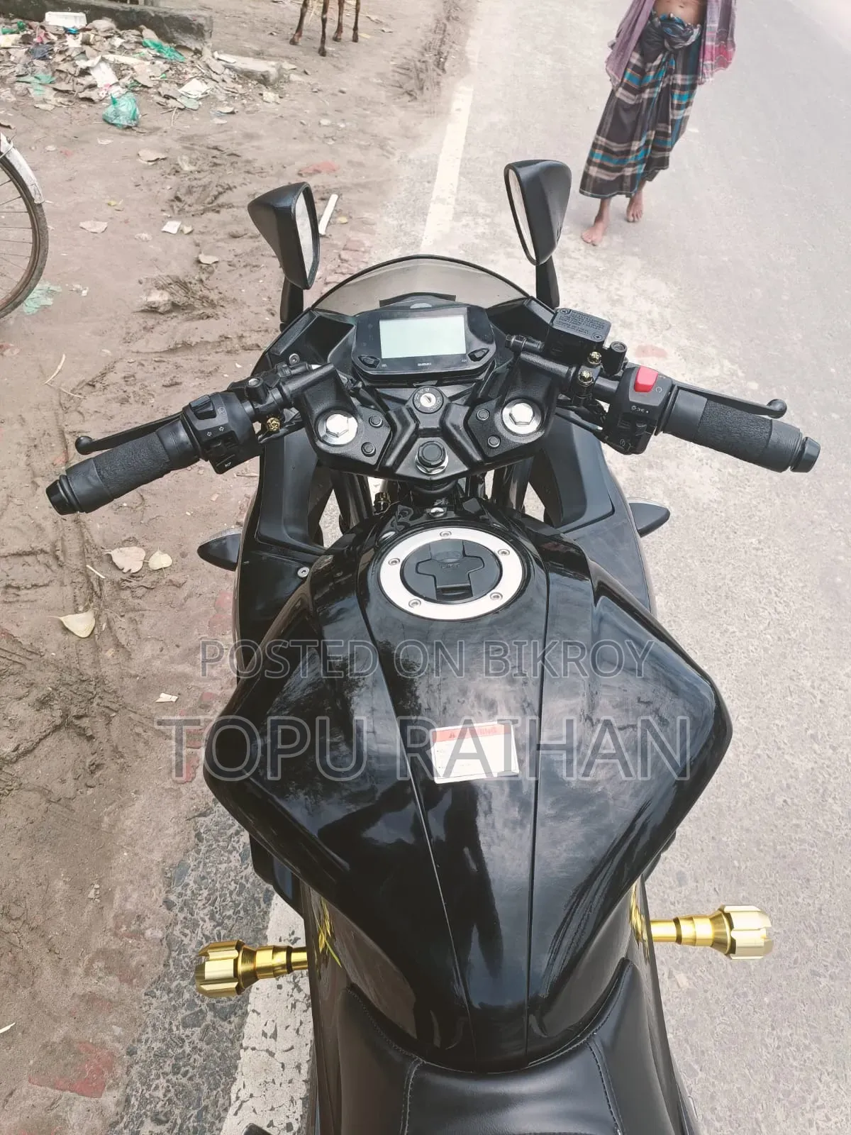 নতুন সুজুকি জিক্সার এফআই এবিএস ২০২৩ ব্ল্যাক