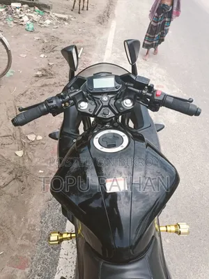 নতুন সুজুকি জিক্সার এফআই এবিএস ২০২৩ ব্ল্যাক