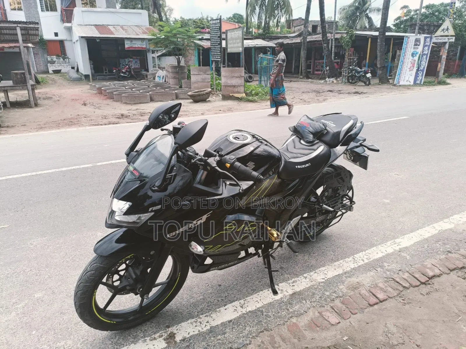 নতুন সুজুকি জিক্সার এফআই এবিএস ২০২৩ ব্ল্যাক