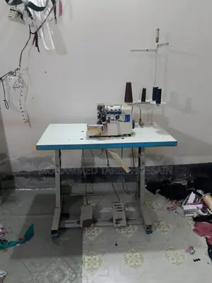 Jack Overlock Sewing Machine