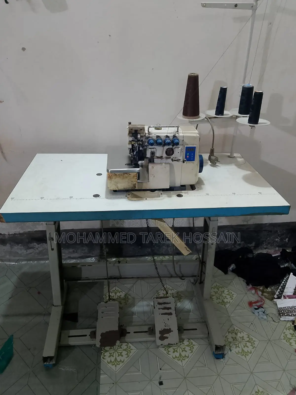 Jack Overlock Sewing Machine